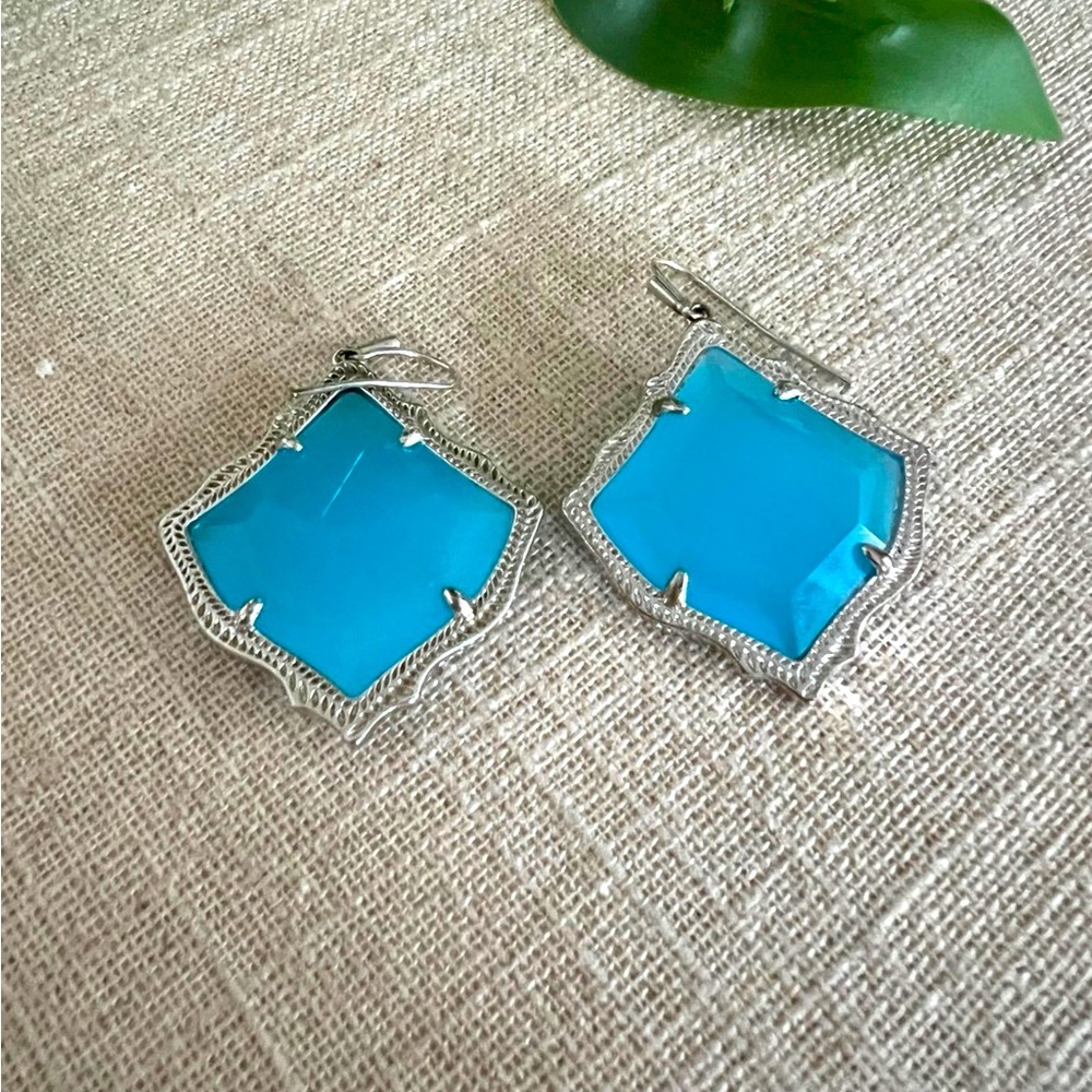 Kendra Scott Kirsten Blue Silver Drop Chalcedony Earrings EUC